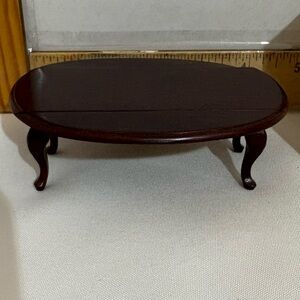 Concord Museum Miniature wooden‎ Queen Anne drop-leaf coffee table dollhouse